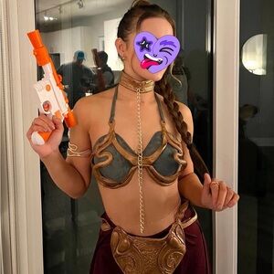 Prisoner Princess Leia from Star Wars: Episode VI Halloween costume 🎃
